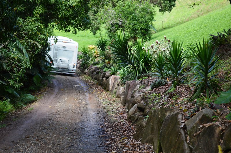 DSC_0018a.JPG - Leaving down the driveway - a bit of a test for Casa