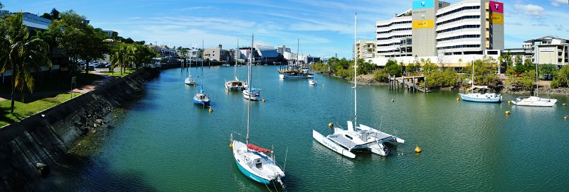 06TvillePan05.JPG - Townsville; Ross Creek