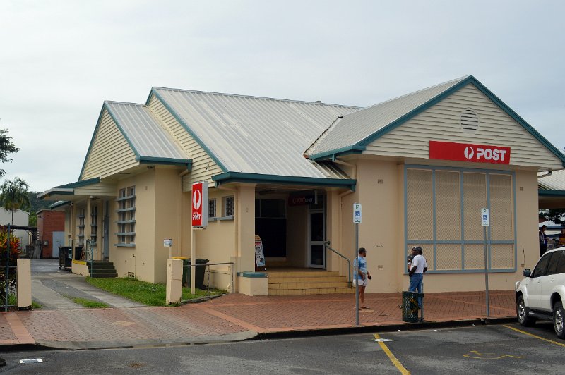 DSC_0018.JPG - Mossman town centre