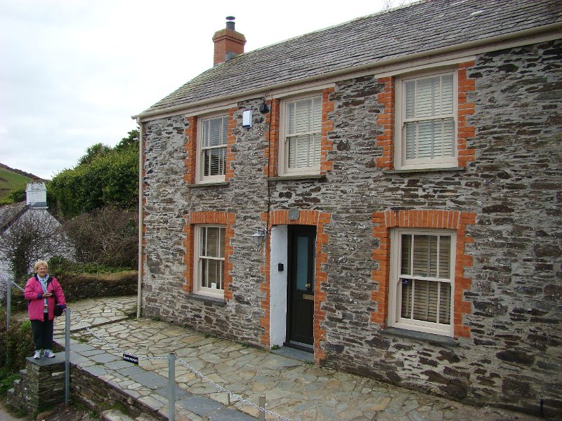 DSC01001.JPG - Port Isaac - Doc Martin's surgery