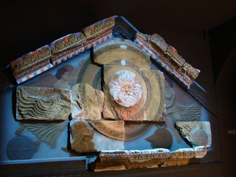 DSC01926.JPG - Roman Baths clever imagery to recreate the full stonework in the previous pic