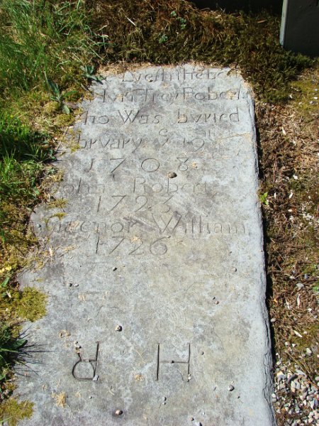 DSC02600.JPG - Slate headstone from c1708